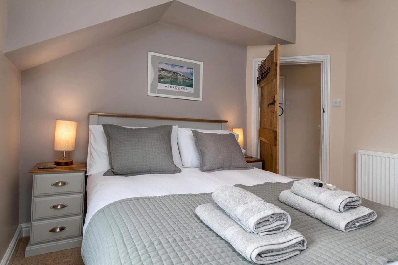 Seagrass - Aberdovey * Aberdyfi
